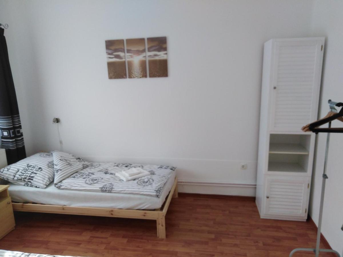 Arinza Apartman Vendeghaz Mezokovesd Luaran gambar