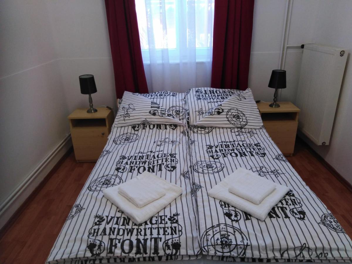 Arinza Apartman Vendeghaz Mezokovesd Luaran gambar