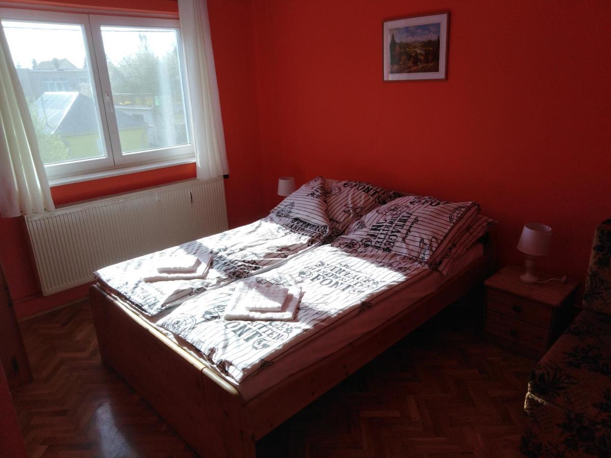 Arinza Apartman Vendeghaz Mezokovesd Luaran gambar