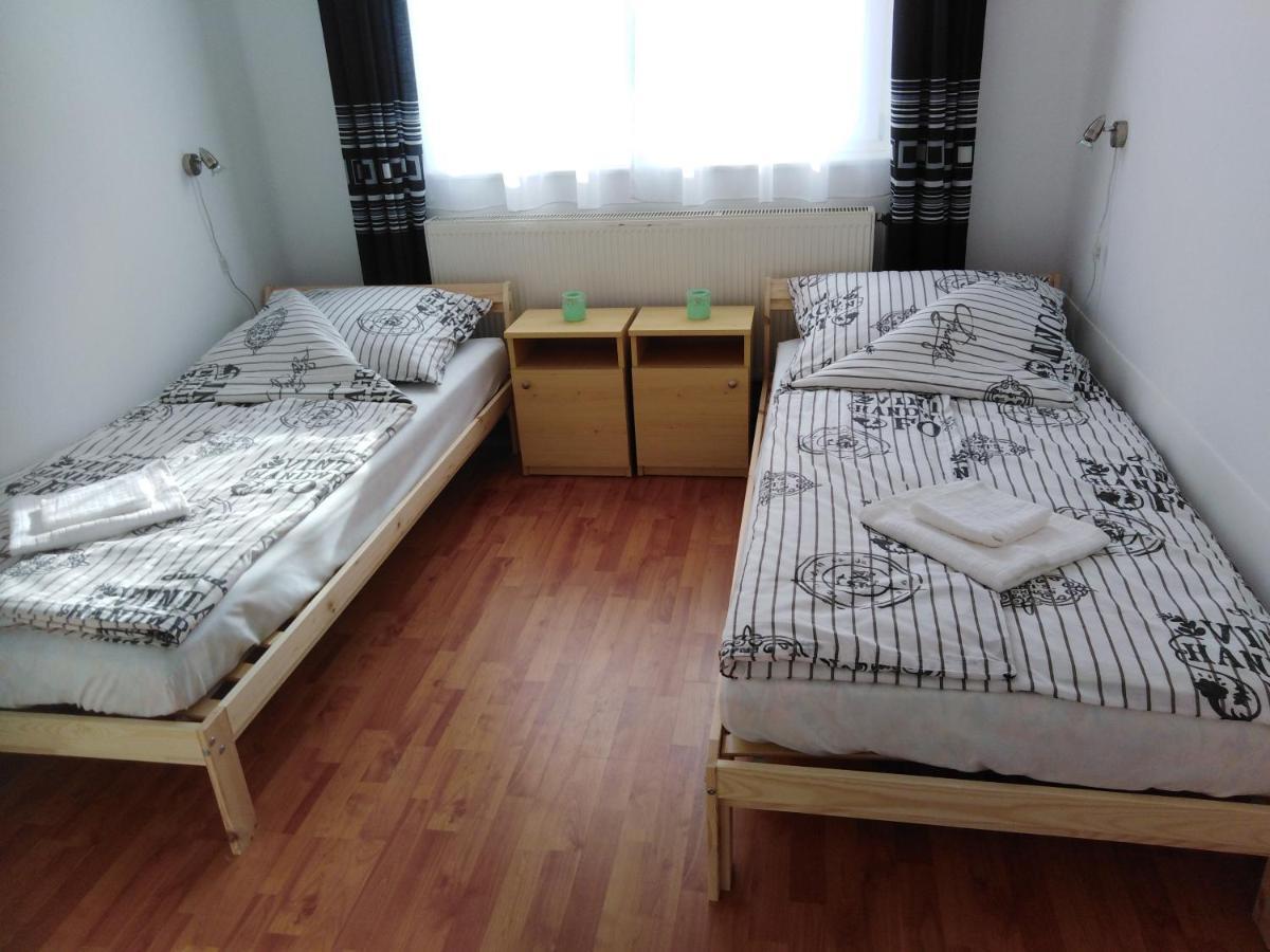 Arinza Apartman Vendeghaz Mezokovesd Luaran gambar