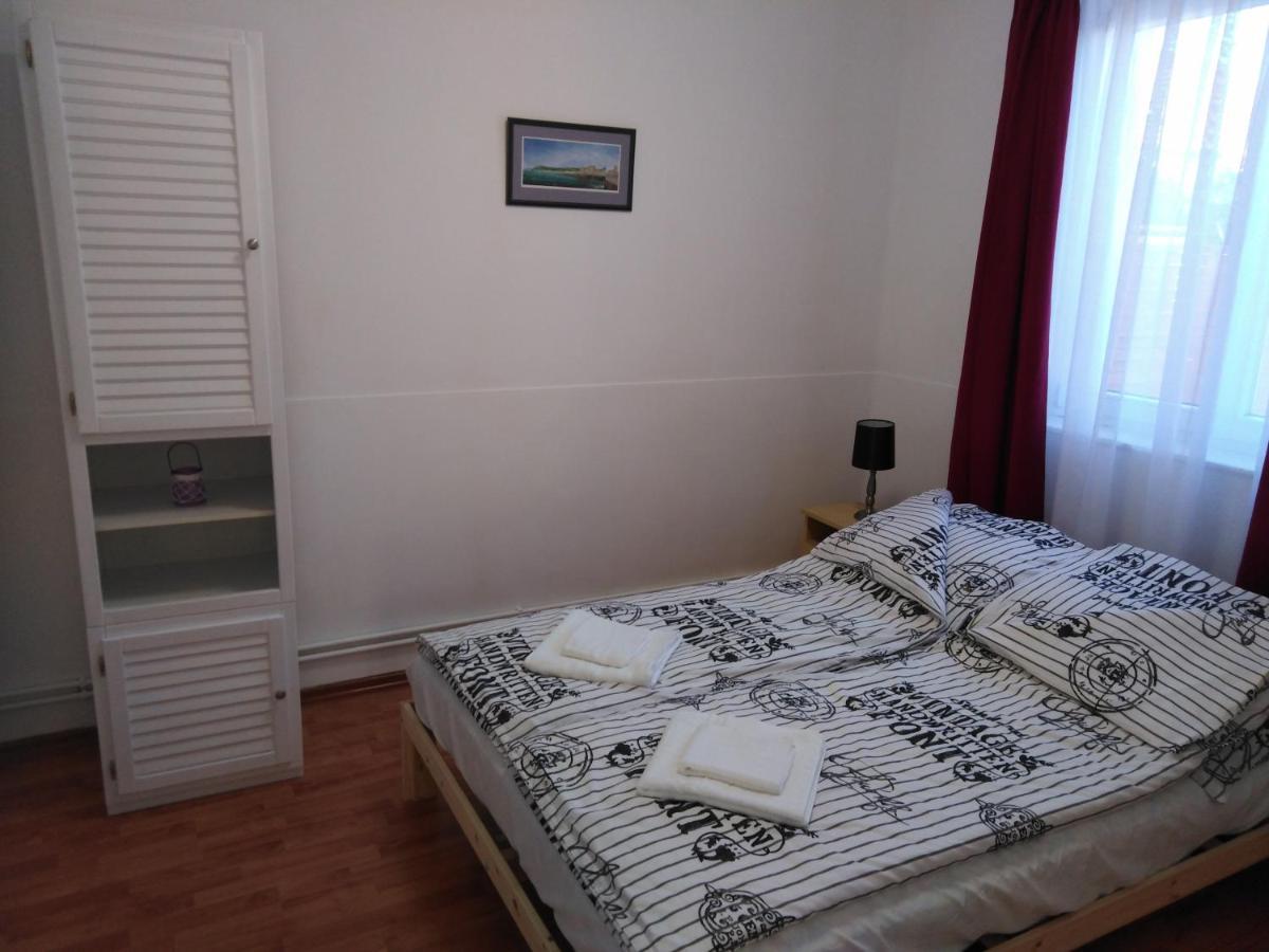 Arinza Apartman Vendeghaz Mezokovesd Luaran gambar