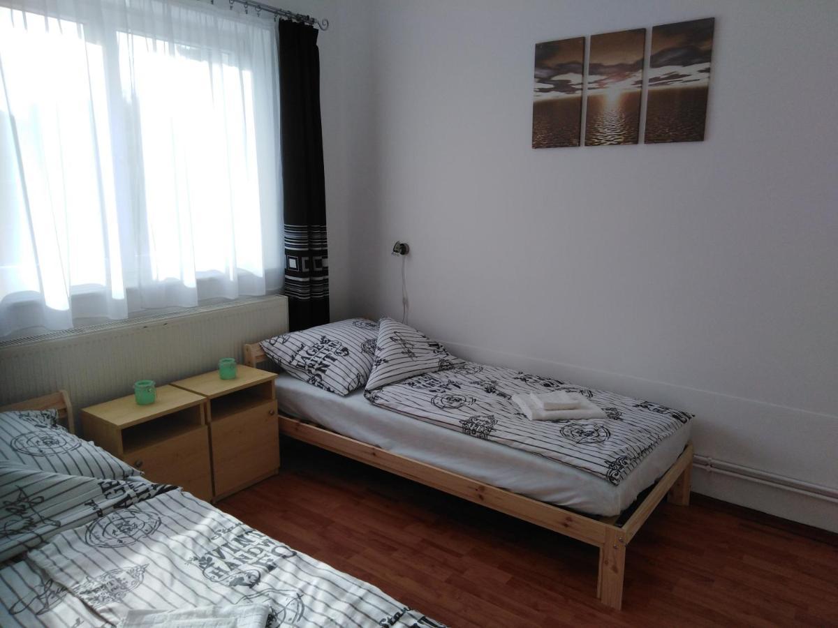 Arinza Apartman Vendeghaz Mezokovesd Luaran gambar