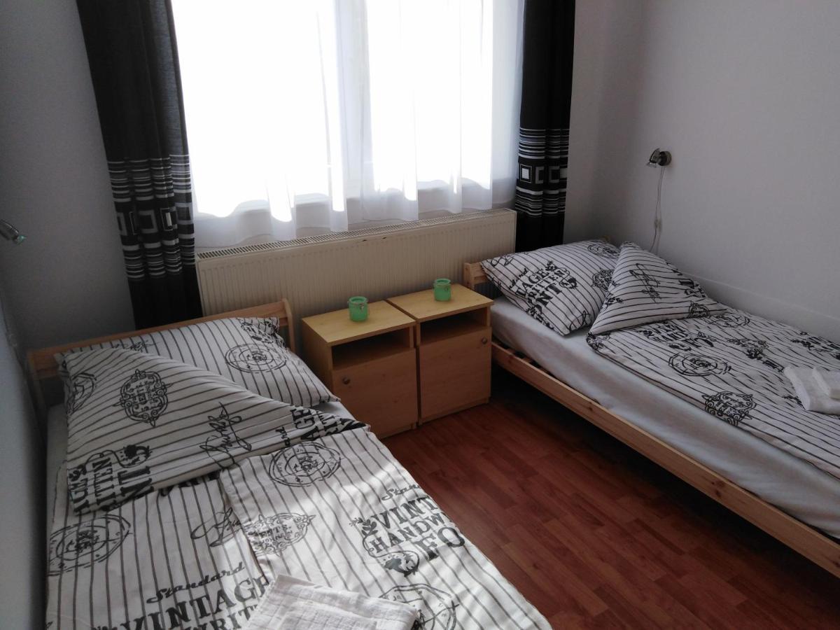 Arinza Apartman Vendeghaz Mezokovesd Luaran gambar